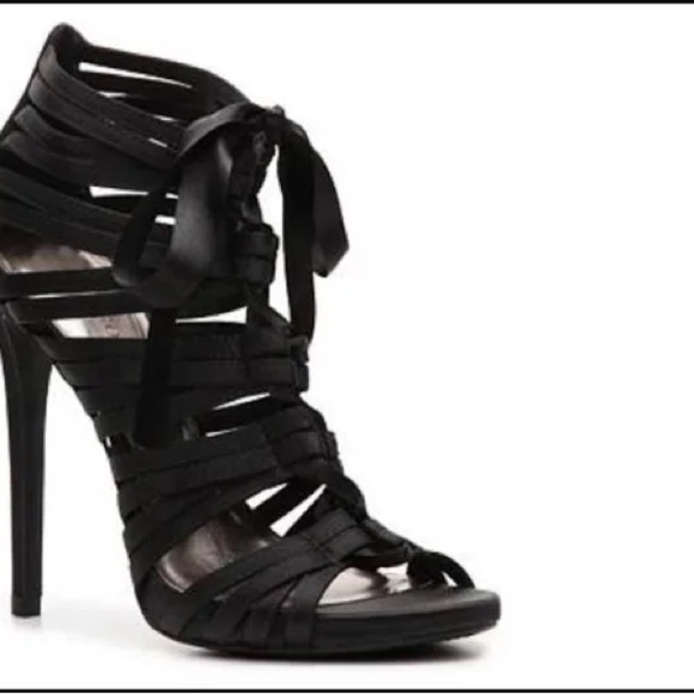 Zigi Soho Musique 5” Black Satin Heel